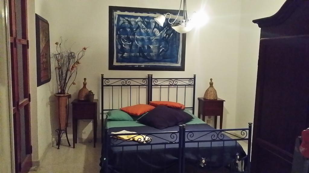مبيت وإفطار كاتانيا Casa Sul Mare الغرفة الصورة